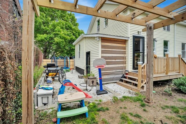 20 Barney Street, Warren, RI 02885
