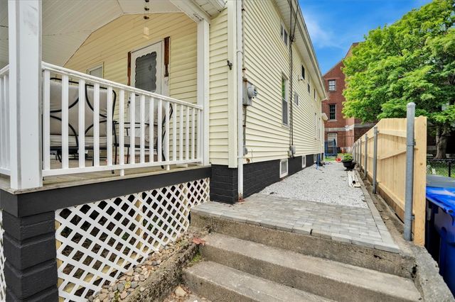 20 Barney Street, Warren, RI 02885
