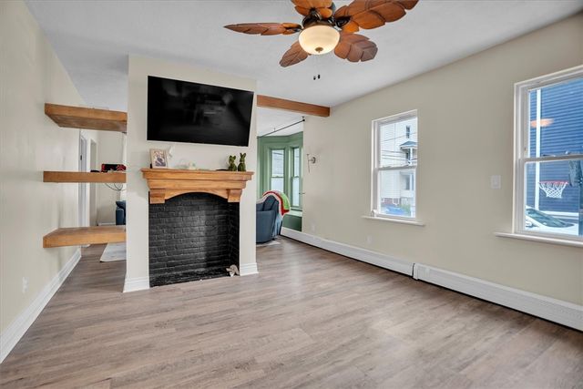 20 Barney Street, Warren, RI 02885
