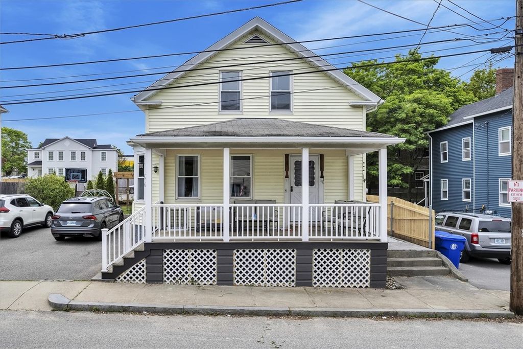 20 Barney Street, Warren, RI 02885