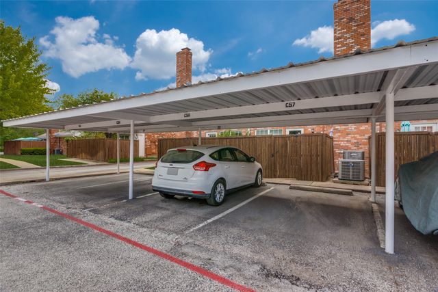 1255 Roaring Springs Road, Fort Worth, TX 76114