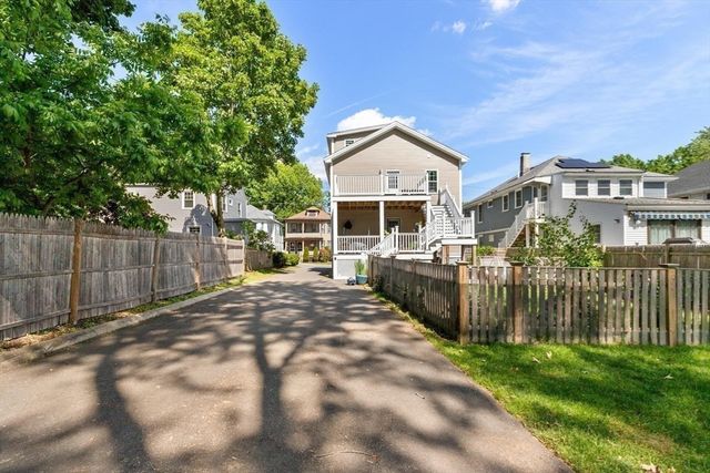 20 Mystic 2, Medford, MA 02155