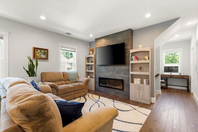 20 Mystic 2, Medford, MA 02155