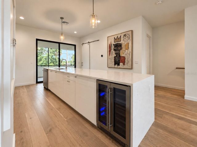 532 W PLAZA PLACE 3, Tampa, FL 33602