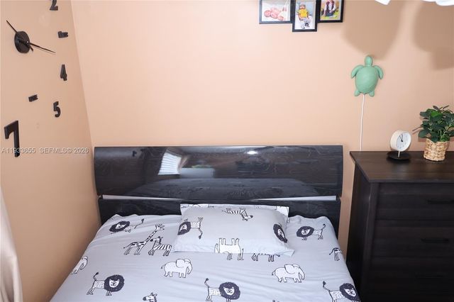 20816 NW 2nd St, Pembroke Pines, FL 33029