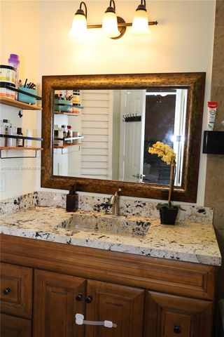 20816 NW 2nd St, Pembroke Pines, FL 33029