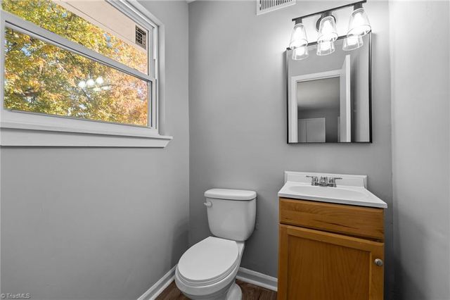 3005 Longford Avenue, Greensboro, NC 27406