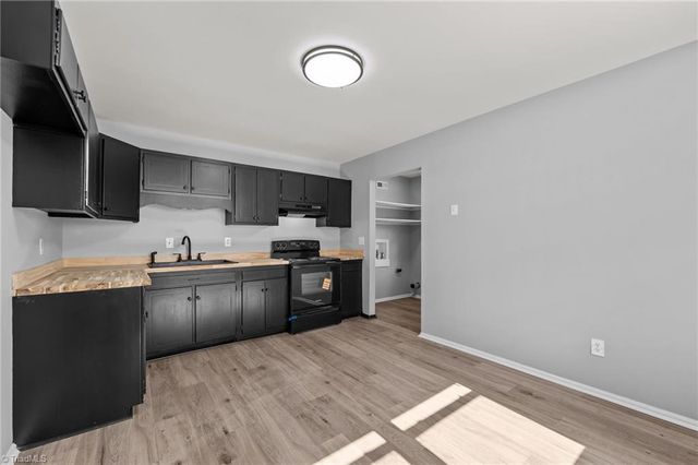 3005 Longford Avenue, Greensboro, NC 27406