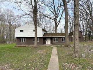 98 Hickory Grove Drive, New Haven, NY 13126