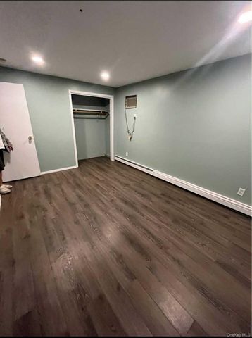 141 E John Street, Lindenhurst, NY 11757