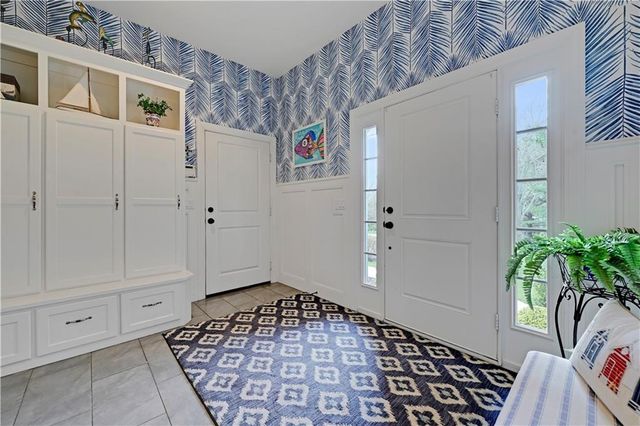 17095 S Demi Drive, Loch Lloyd, MO 64012