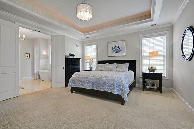 17095 S Demi Drive, Loch Lloyd, MO 64012