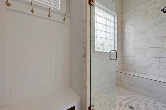 17095 S Demi Drive, Loch Lloyd, MO 64012