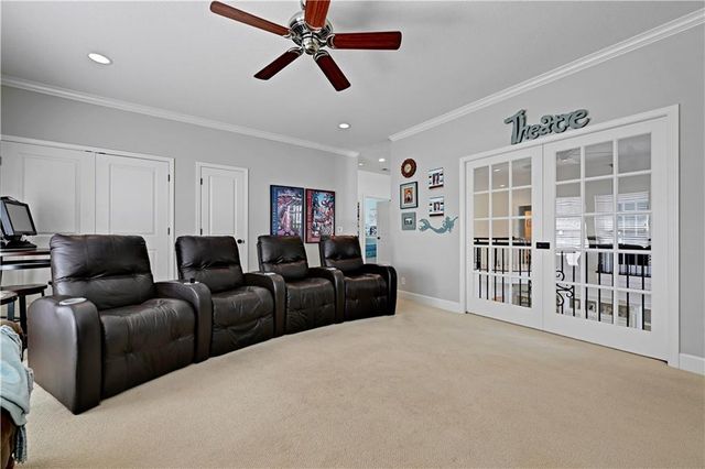 17095 S Demi Drive, Loch Lloyd, MO 64012
