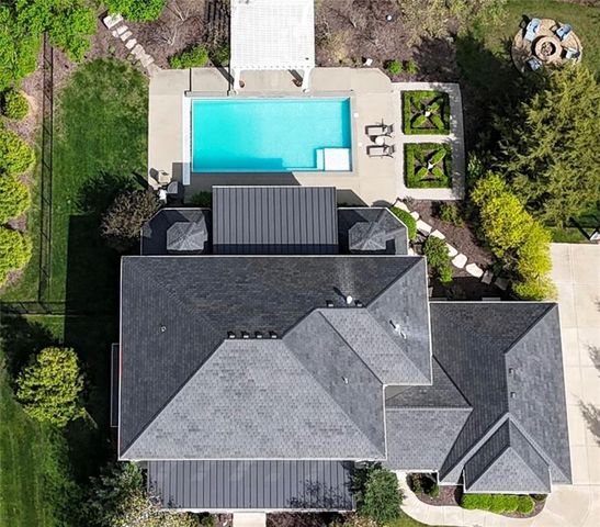 17095 S Demi Drive, Loch Lloyd, MO 64012
