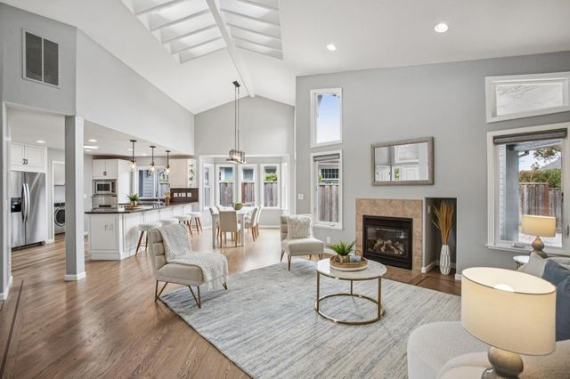 405 Kelly Avenue, Half Moon Bay, CA 94019