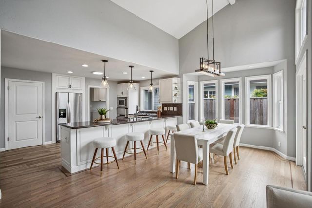 405 Kelly Avenue, Half Moon Bay, CA 94019