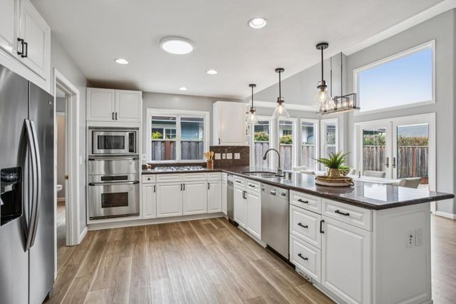 405 Kelly Avenue, Half Moon Bay, CA 94019
