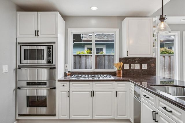 405 Kelly Avenue, Half Moon Bay, CA 94019