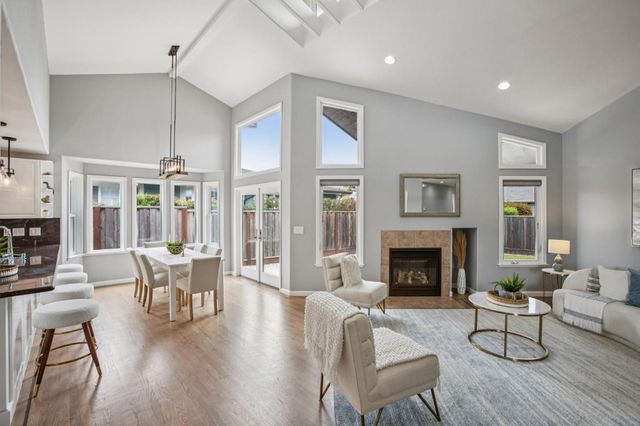 405 Kelly Avenue, Half Moon Bay, CA 94019