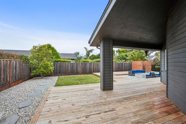 405 Kelly Avenue, Half Moon Bay, CA 94019