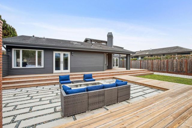 405 Kelly Avenue, Half Moon Bay, CA 94019