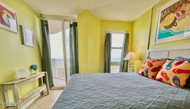 2000 New River Inlet Road 1204, N Topsail Beach, NC 28460