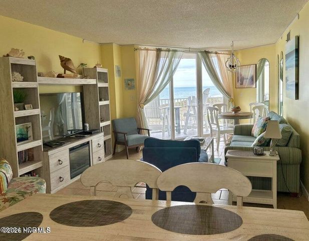 2000 New River Inlet Road 1204, N Topsail Beach, NC 28460