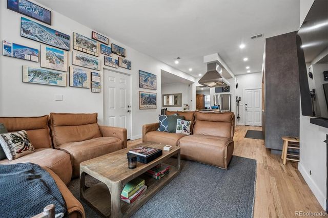 1025 E 17th Avenue 1, Denver, CO 80218