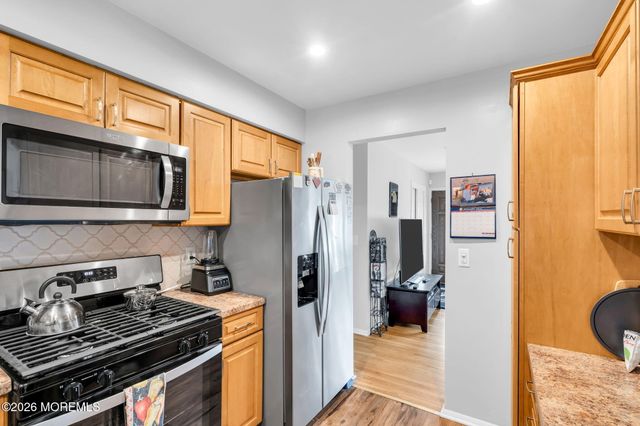 86 Northumberland Drive, Toms River, NJ 08757