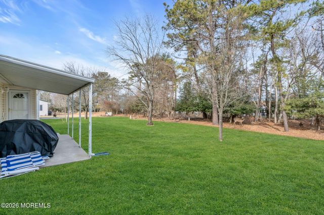 86 Northumberland Drive, Toms River, NJ 08757