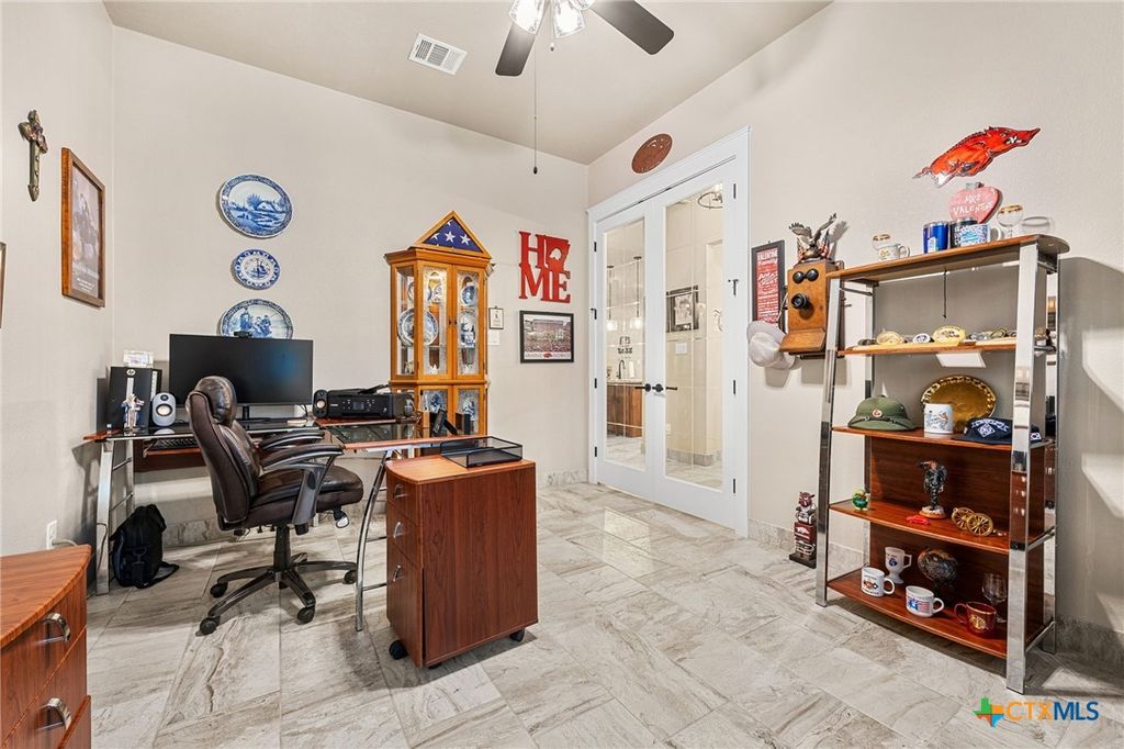 Image 11 of property listing at 2031 Heritage Loop, Nolanville, TX 76559