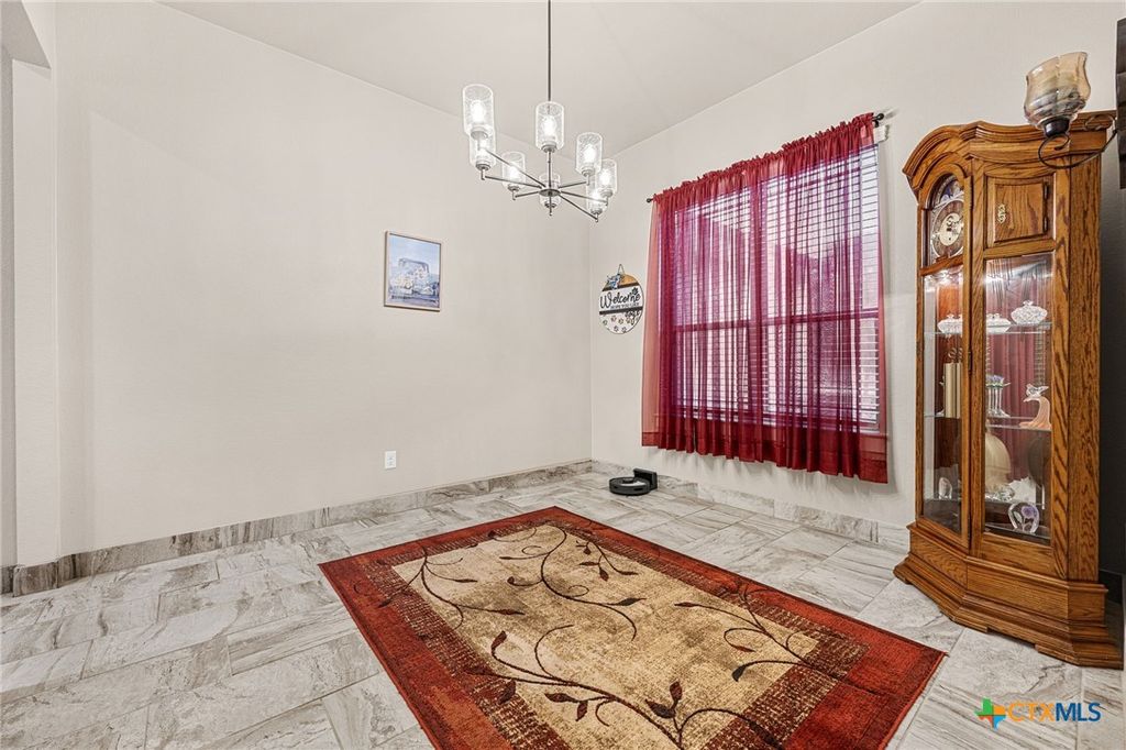 Image 9 of property listing at 2031 Heritage Loop, Nolanville, TX 76559