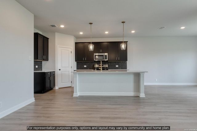 238 Brood Dr, Adkins, TX 78101