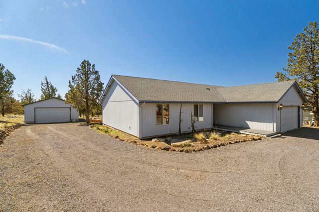 8449 SW Shad Road, Terrebonne, OR 97760
