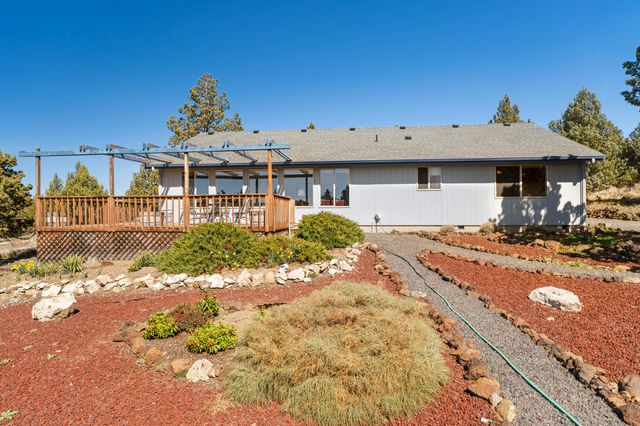 8449 SW Shad Road, Terrebonne, OR 97760