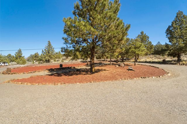 8449 SW Shad Road, Terrebonne, OR 97760