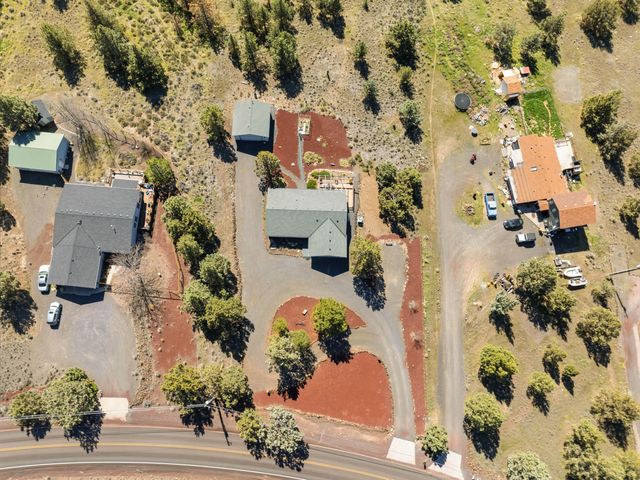 8449 SW Shad Road, Terrebonne, OR 97760