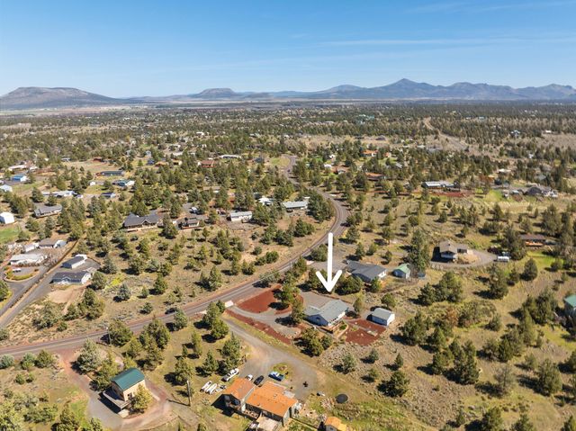 8449 SW Shad Road, Terrebonne, OR 97760