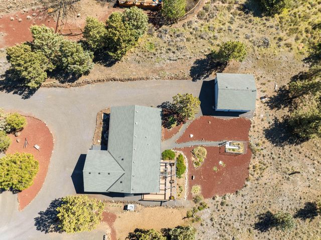 8449 SW Shad Road, Terrebonne, OR 97760