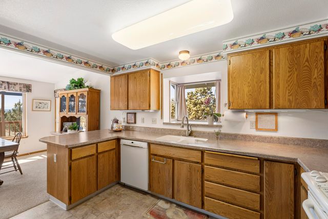 8449 SW Shad Road, Terrebonne, OR 97760