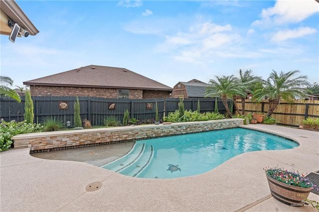 1354 Tanya Tucker Drive, Edinburg, TX 78541