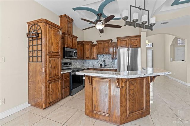 1354 Tanya Tucker Drive, Edinburg, TX 78541