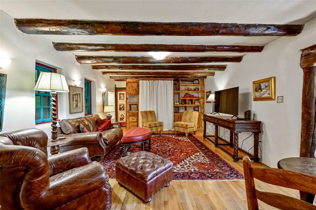 632 Old Santa Fe Trail 4, Santa Fe, NM 87505