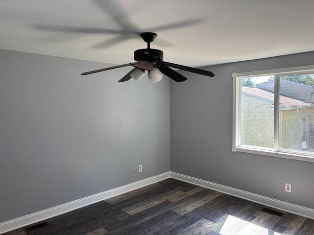522 Autumn Drive, Flushing, MI 48433