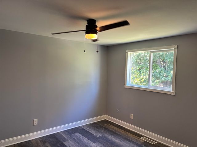 522 Autumn Drive, Flushing, MI 48433