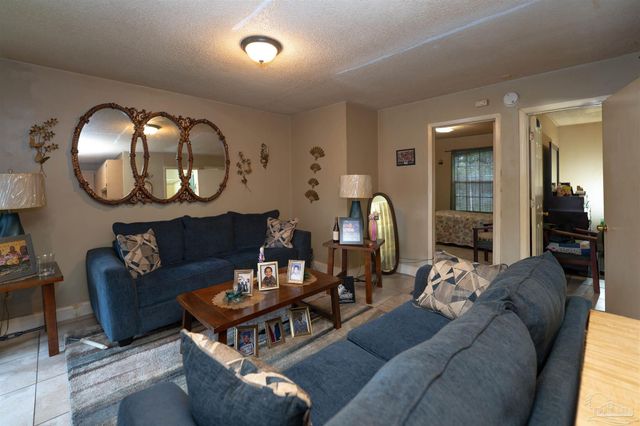 8604 Juniper Ave, Pensacola, FL 32534