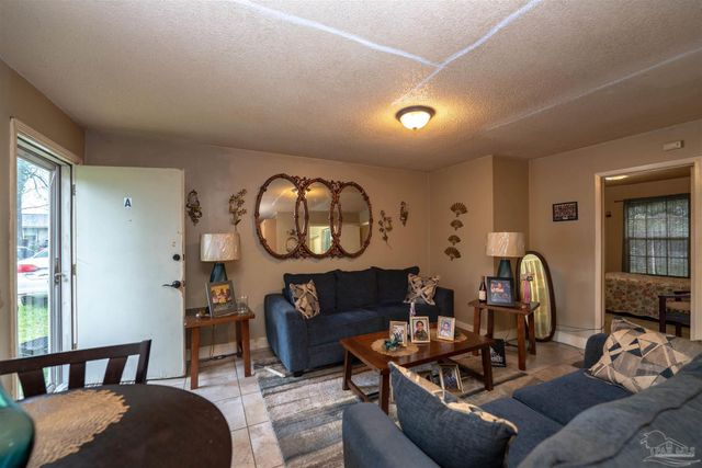 8604 Juniper Ave, Pensacola, FL 32534