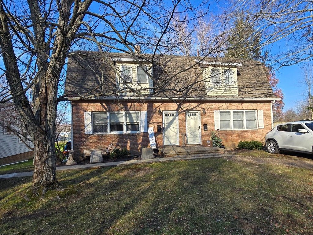 10576 & 10578 E WASHINGTON Street, Albion, PA 16401