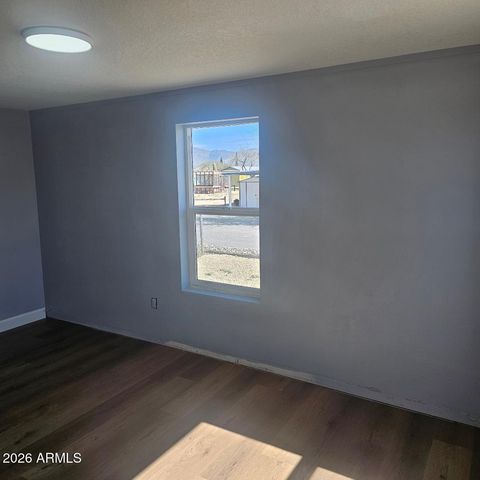 23750 W Cannon Drive, Congress, AZ 85332